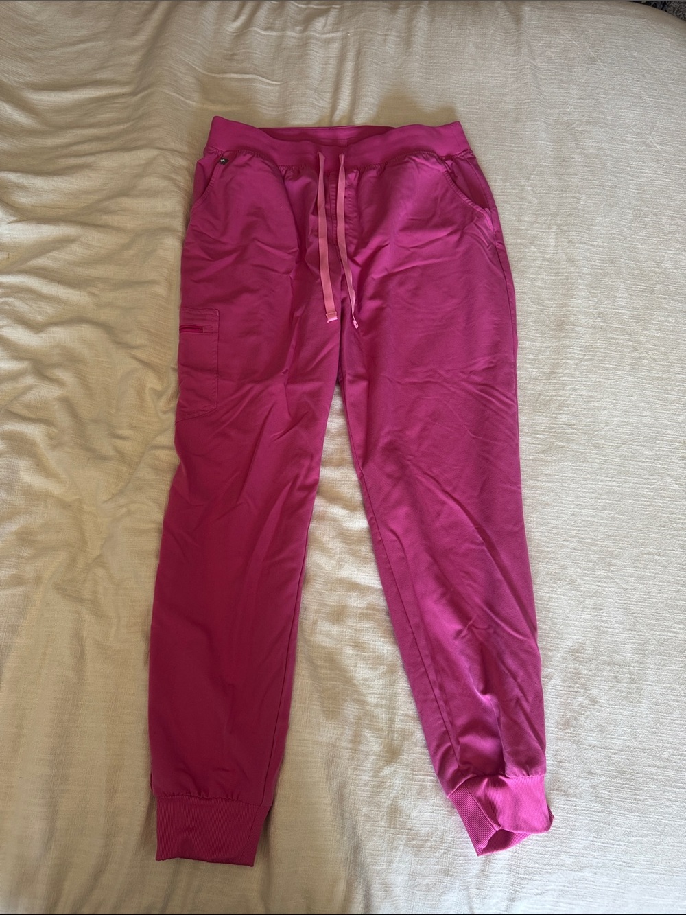 FIGS Women’s Jogger Scrub Pants